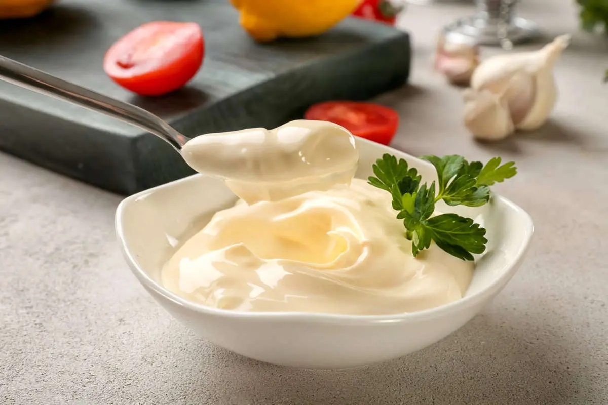 طرز تهیه سس مایونز خانگی بدون تخم مرغ