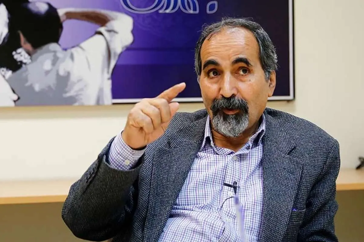 آزاد ارمکی: اصولگرایانی که در قدرت هستند دچار شکاف شده‌اند