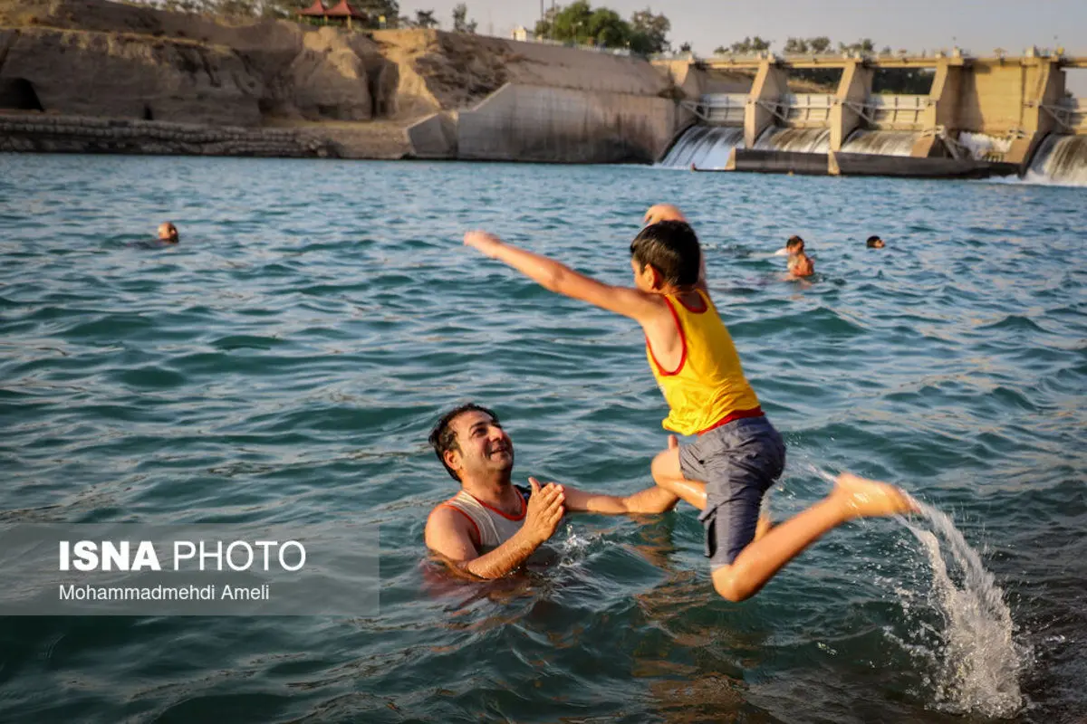 (تصاویر) شنا در رودخانه «دز»