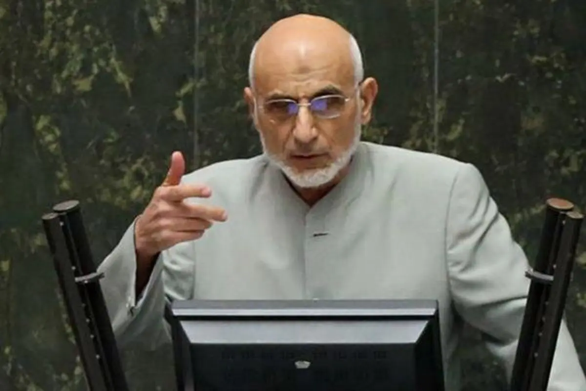 (تصویر) تیپ جدید میرسلیم در مجلس با برند آمریکایی