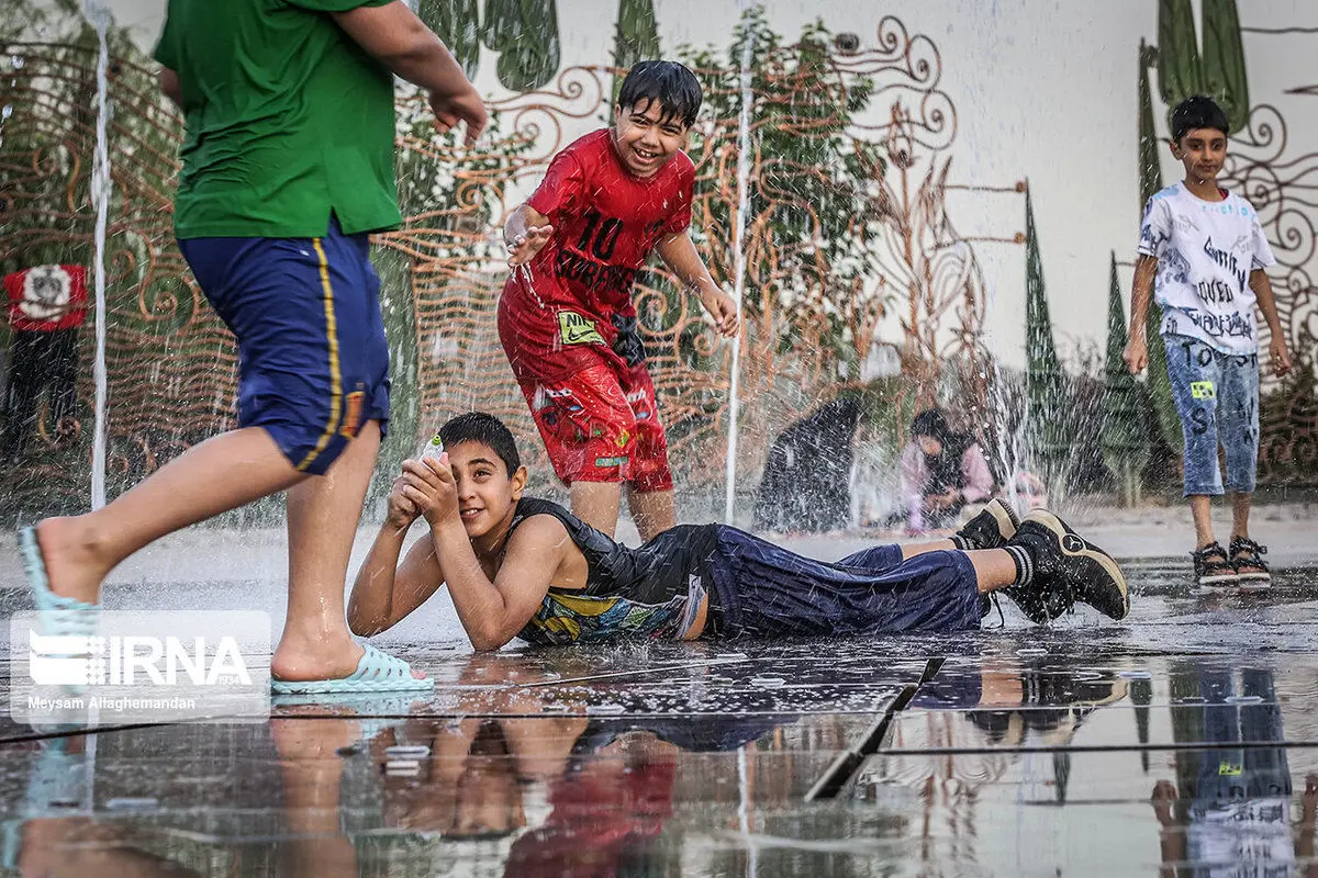 (تصاویر) تفریح در آب و آتش