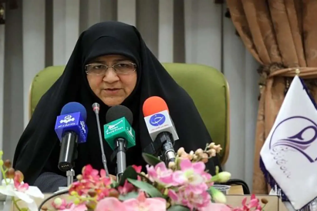 «باید به زن غربی کمک کنیم درباره پوشش مطالبهگری کند»