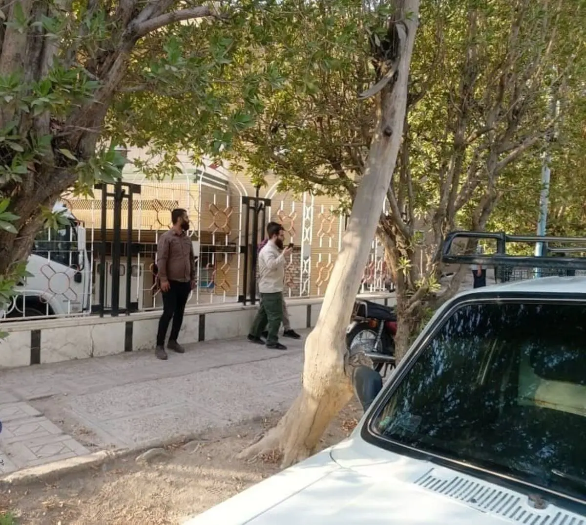 (تصویر) تلاش افرادی ناشناس برای جلوگیری از برگزاری کنسرتی در اهواز