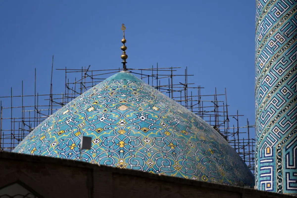 یک کارشناس: گنبد مسجد جامع عباسی باید از نو اجرا شود