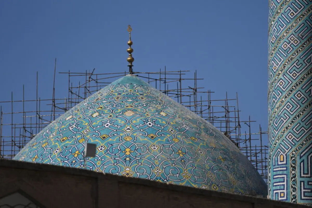 یک کارشناس: گنبد مسجد جامع عباسی باید از نو اجرا شود
