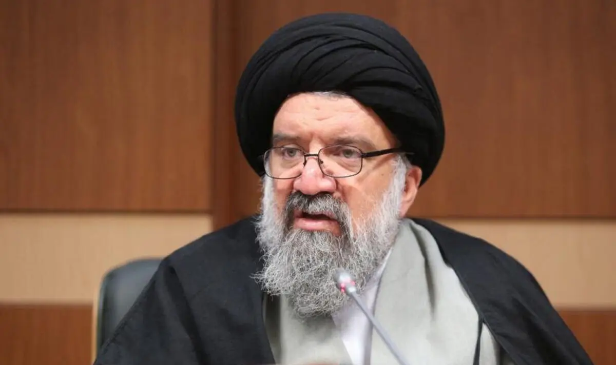 احمد خاتمی: در بحث حجاب کسی از زور سخن نمی‌گوید