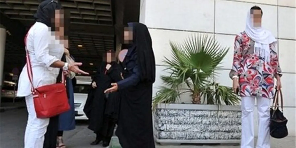 ممنوعیت ورود بدحجاب‌ها به برخی واحد‌های صنفی در قم