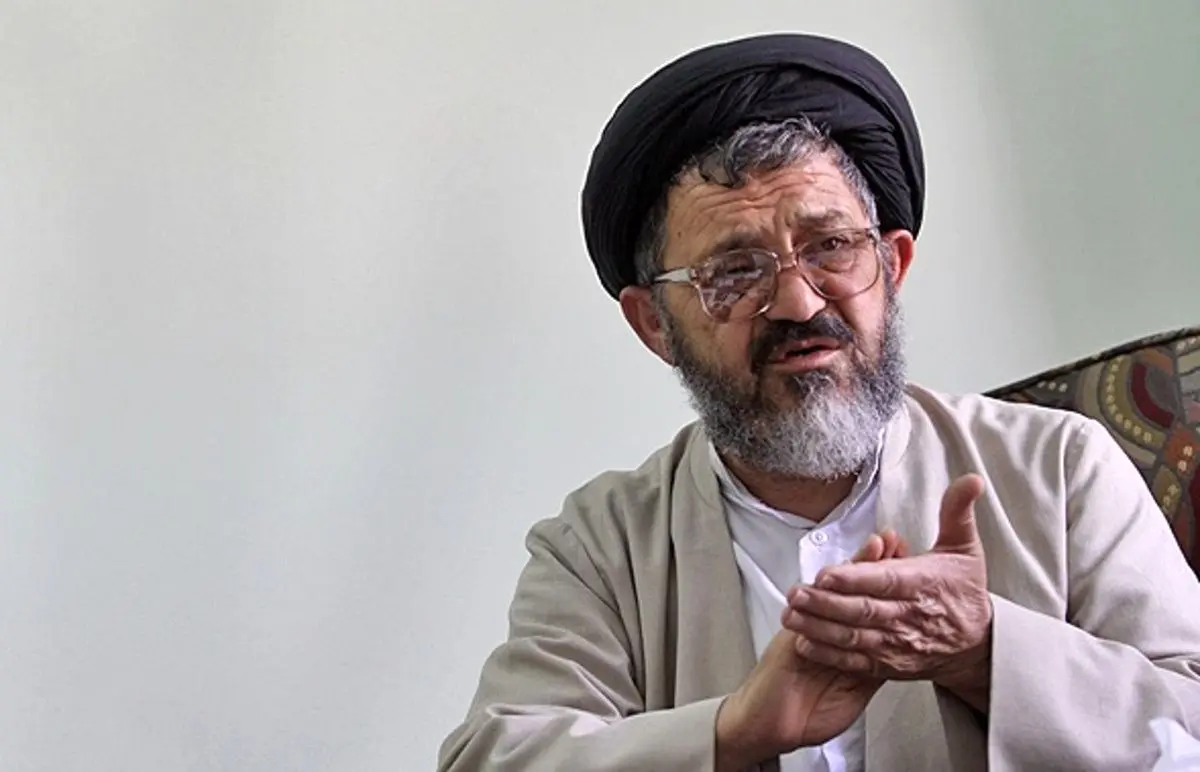 سیدرضا اکرمی: بسیاری روحانیون را مقصر گرانی‌ها می‌دانند