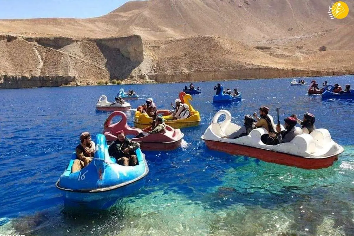 (ویدئو) لذت گردشگران افغان در دریاچه بند امیر