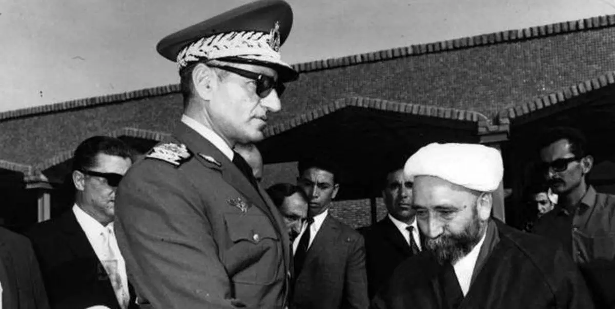 (تصاویر) استقبال قطب دروایش گنابادی از محمدرضا شاه