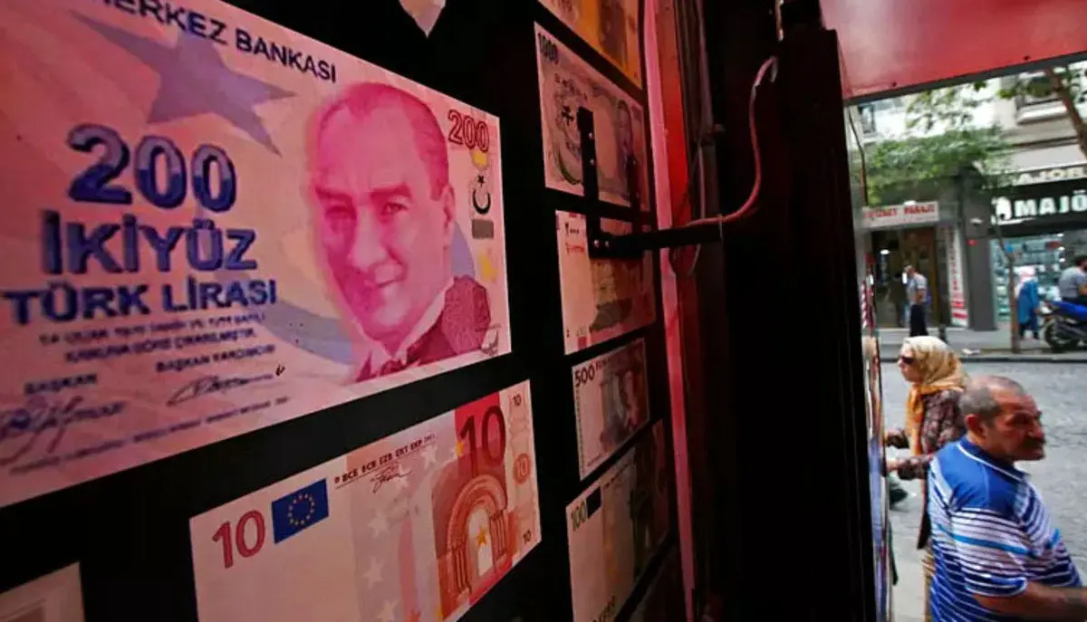 سقوط تازه لیر