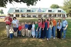 عکس> با 19 فرزند پرجمعیت‌ترین خانواده جهان