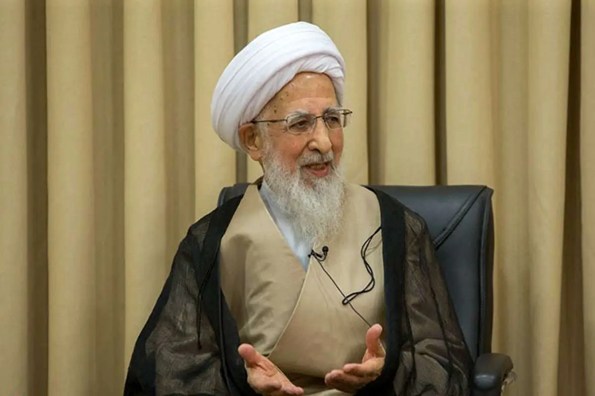 آیت الله جوادی آملی: مردمسالاری دینی یعنی رهبران بیراهه نروند