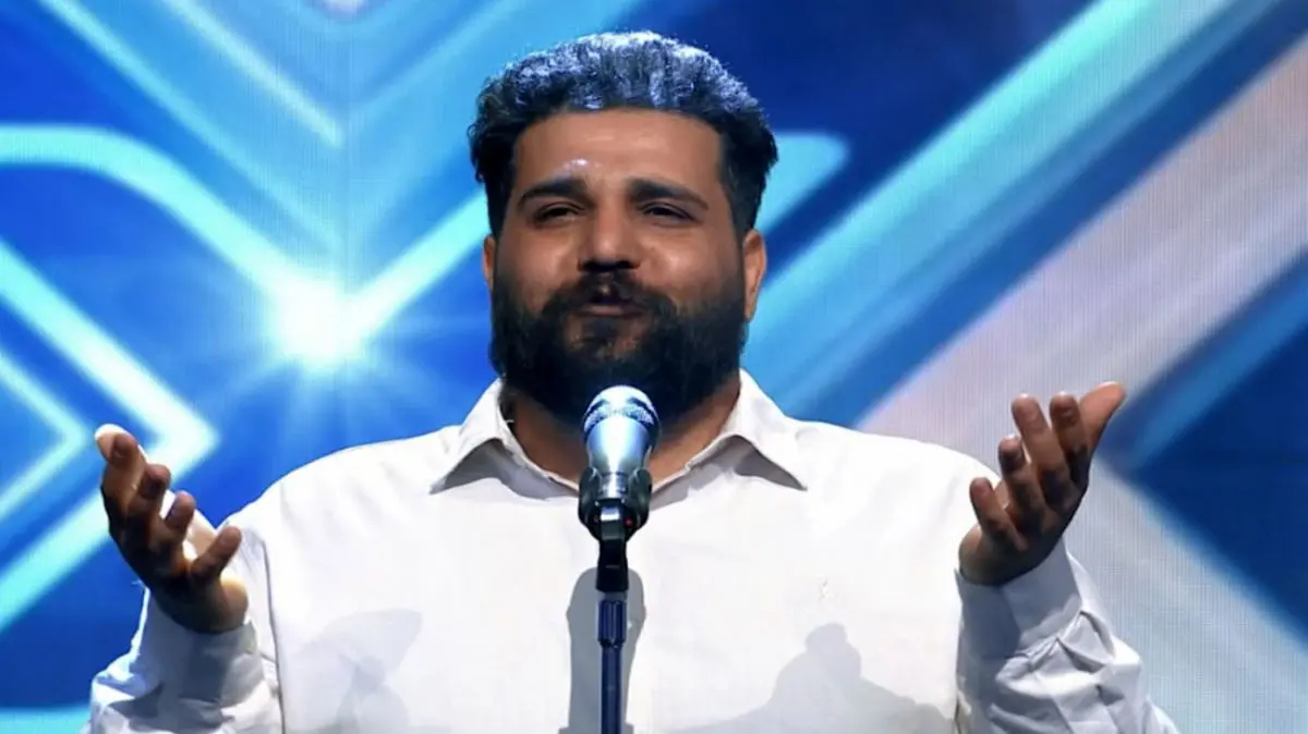 (ویدئو) آواز جذاب لوله‌کش فینالیست عصر جدید