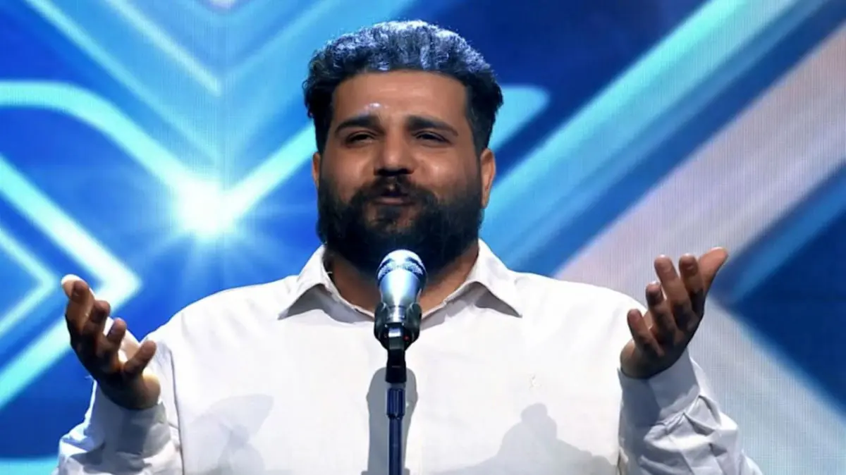 (ویدئو) آواز جذاب لوله‌کش فینالیست عصر جدید