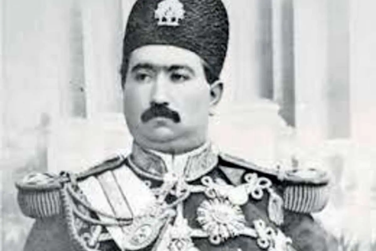 کدام پادشاه به سفارت روسیه پناهنده شد؟