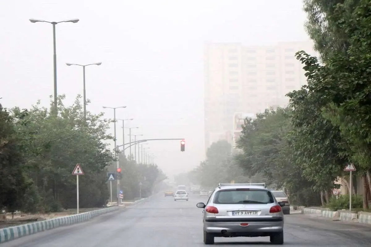 وزش باد و خیزش گرد و خاک در جنوب تهران