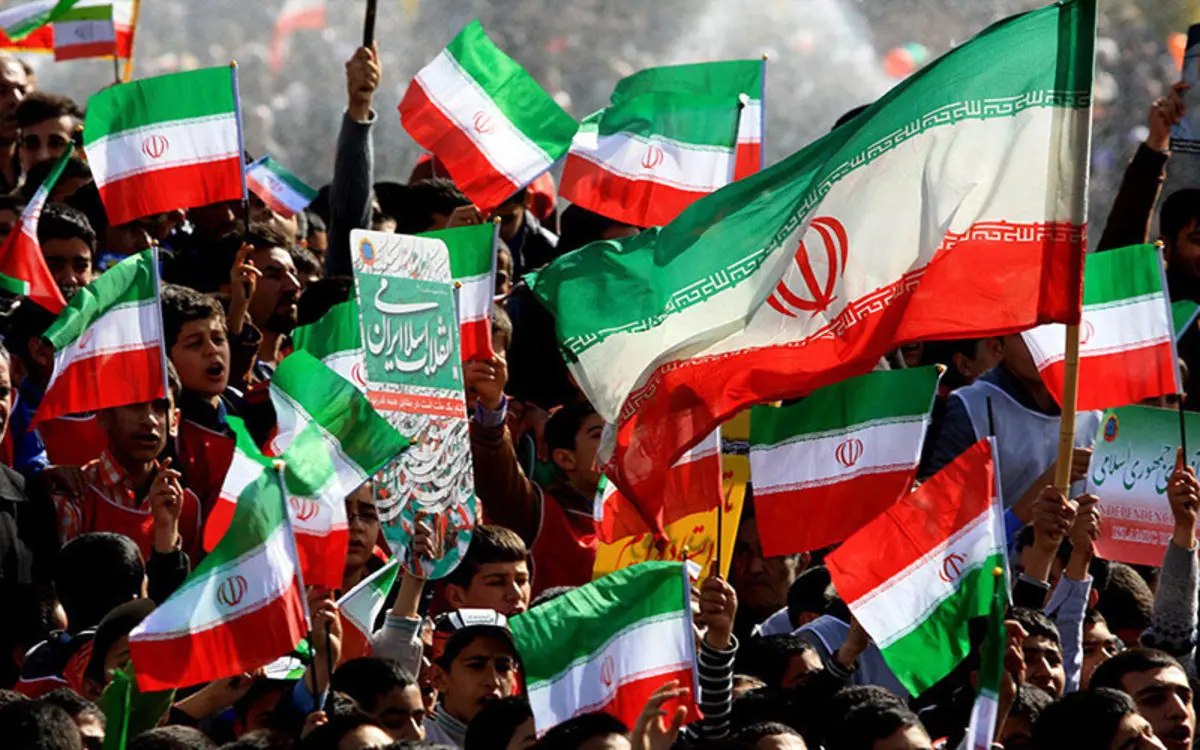 روزنامه رسالت: کل اپوزیسیون ایران در جهان ۱۰هزار نفر نیستند
