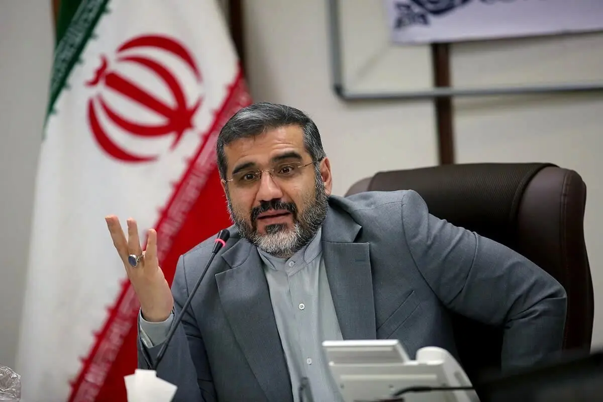 (ویدئو) اظهار نظر وزیر ارشاد درباره فعالیت شبکه‌های نمایش خانگی