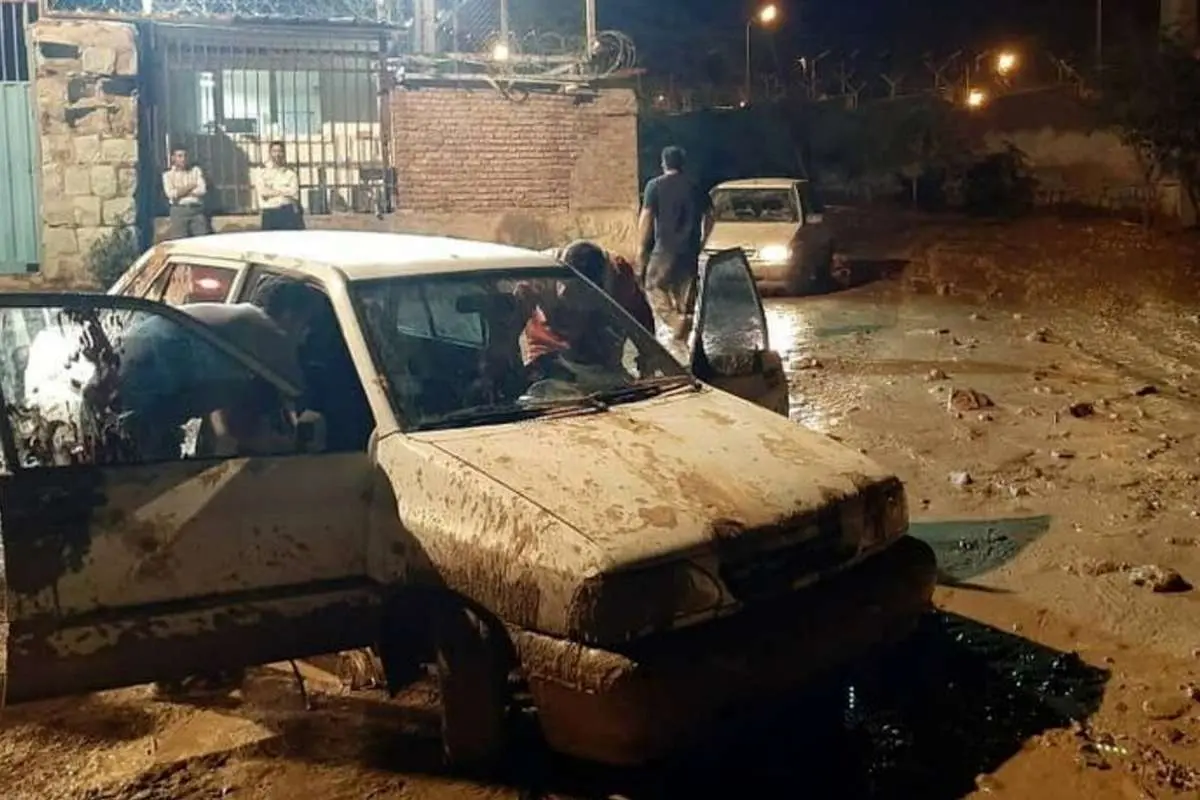 (ویدئو) تصاویری از لحظات هولناک ورود سیلاب به امامزاده داوود