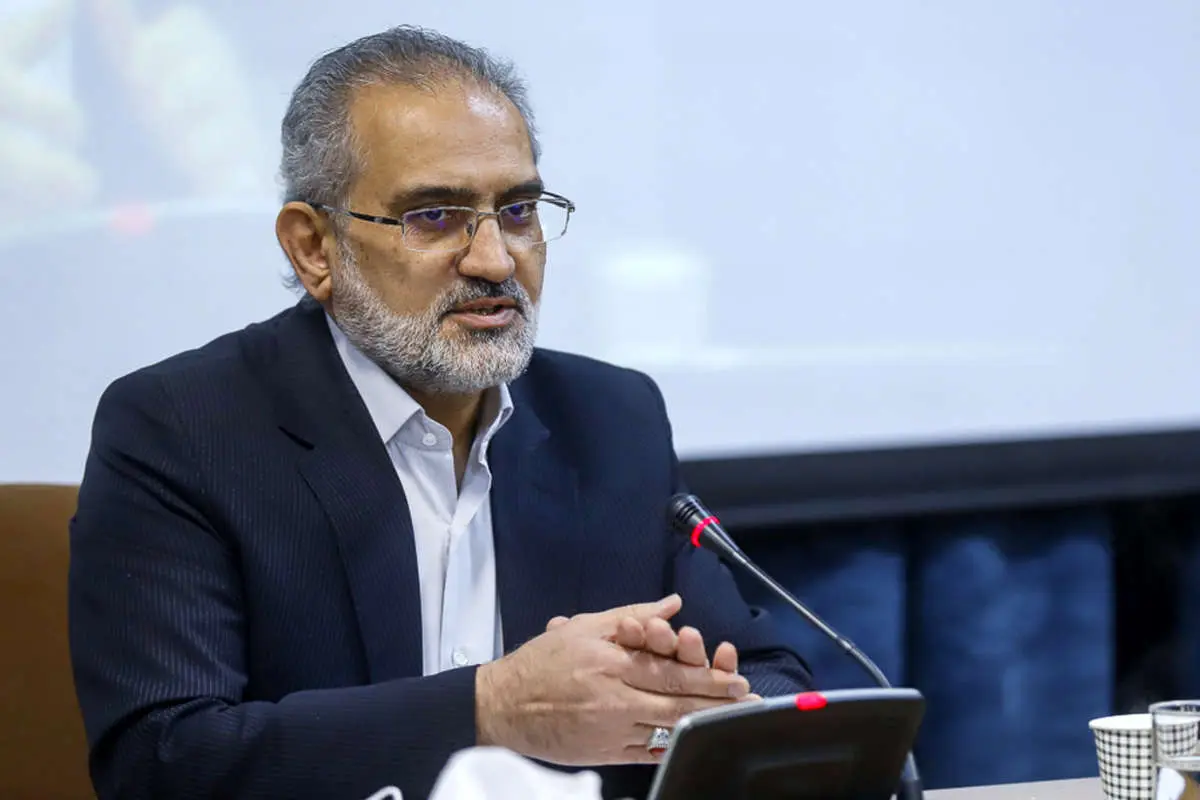 کنایه معاون رئیسی به ظریف