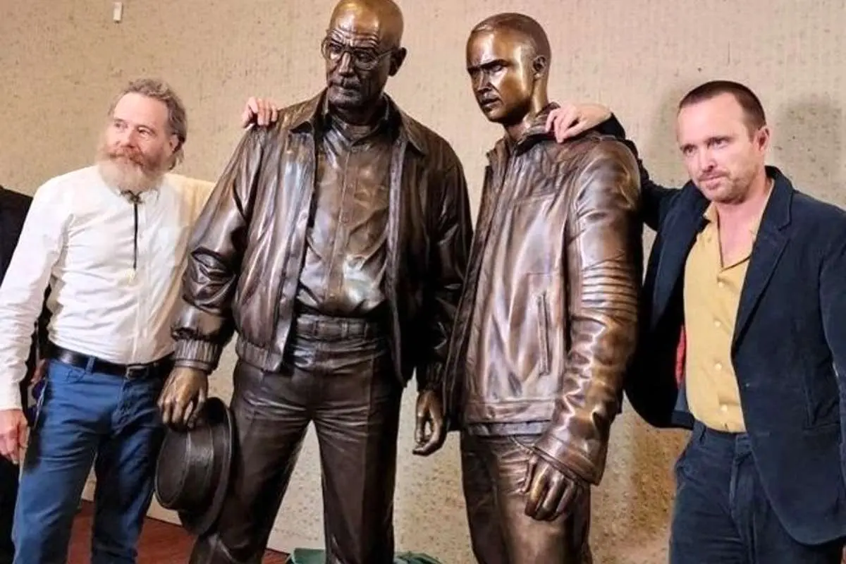 (تصاویر) شخصیت‌های سریال برکینگ بد مجسمه شدند