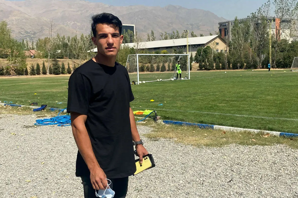 (عکس) رونمایی از پدیدهی استقلال با لباس شارلوا