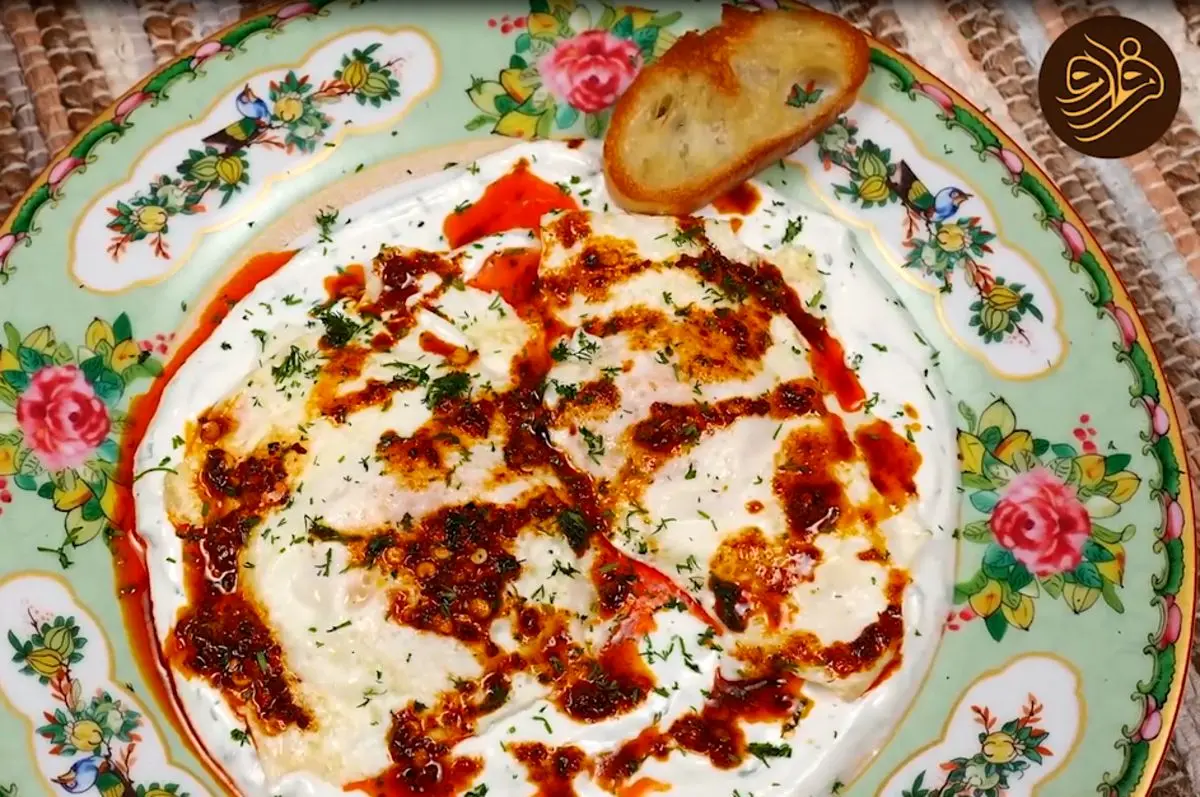 طرز تهیه نیمروی تخم مرغ برای صبحانه با یک روش جدید
