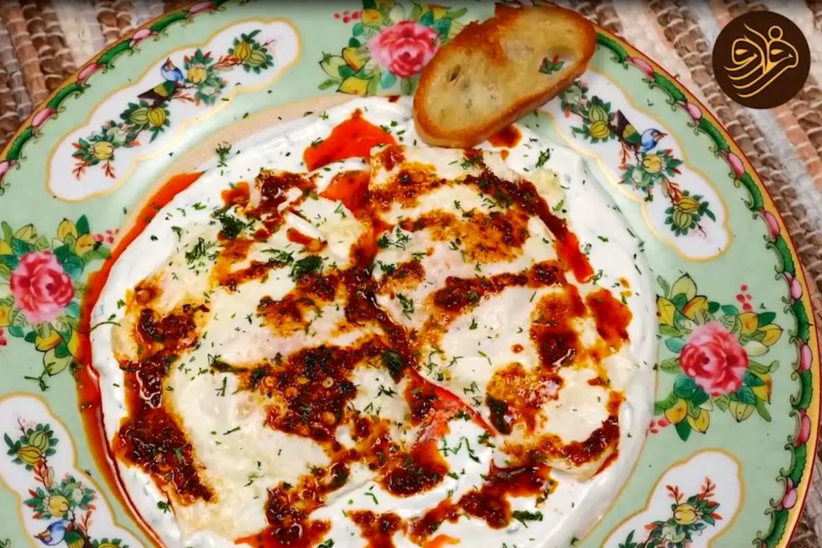 طرز تهیه نیمروی تخم مرغ برای صبحانه با یک روش جدید