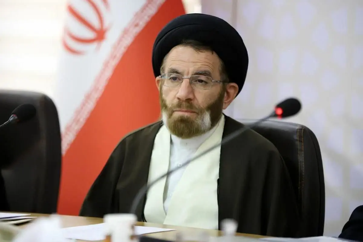 امام جمعه خرم آباد: گشت ارشاد باید با رعایت ادب و اخلاق باشد