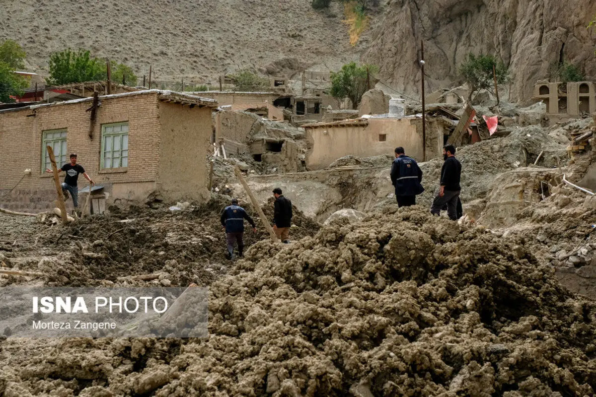 (تصاویر) چهار روز پس از وقوع سیل در مزداران فیروزکوه