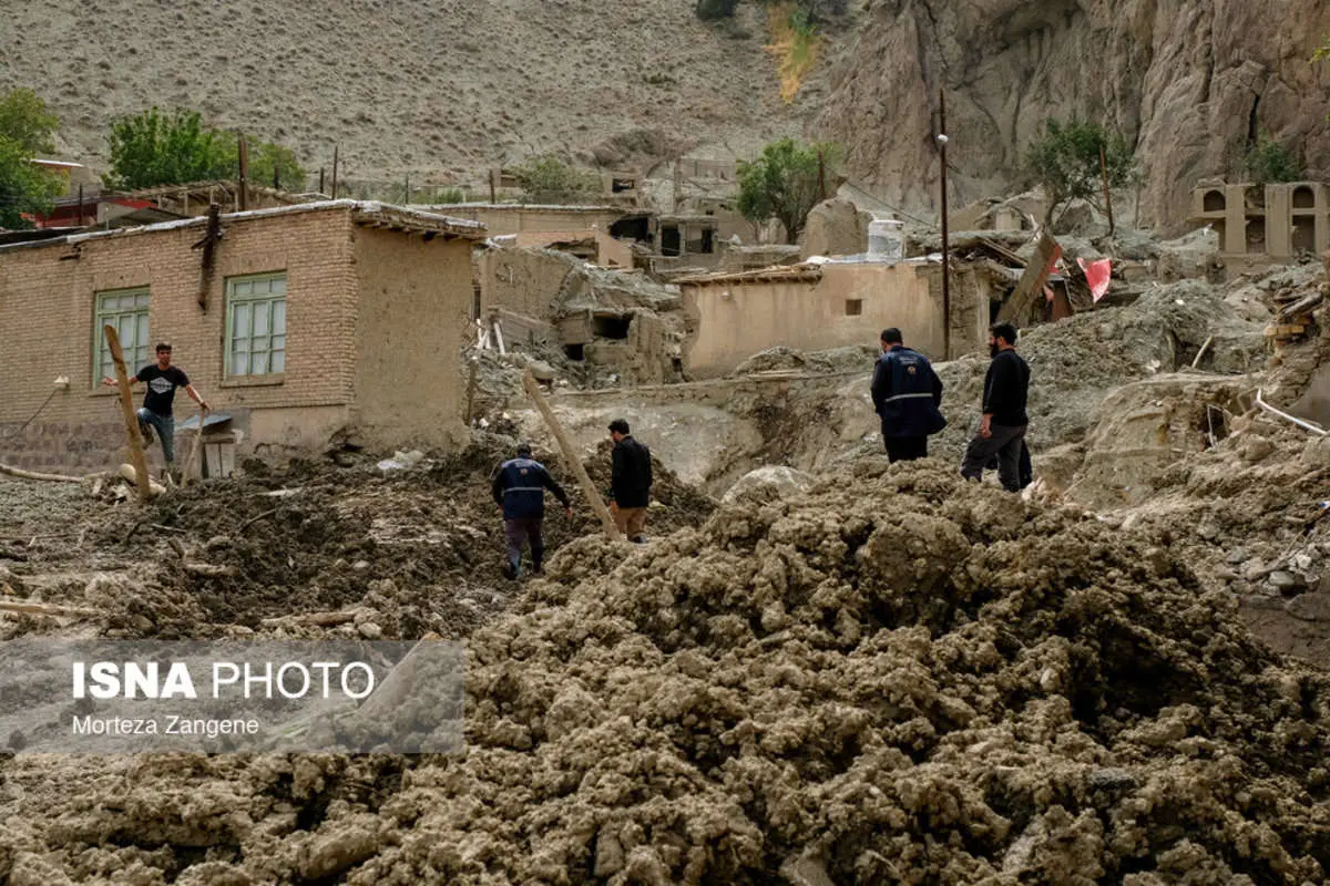 (تصاویر) چهار روز پس از وقوع سیل در مزداران فیروزکوه