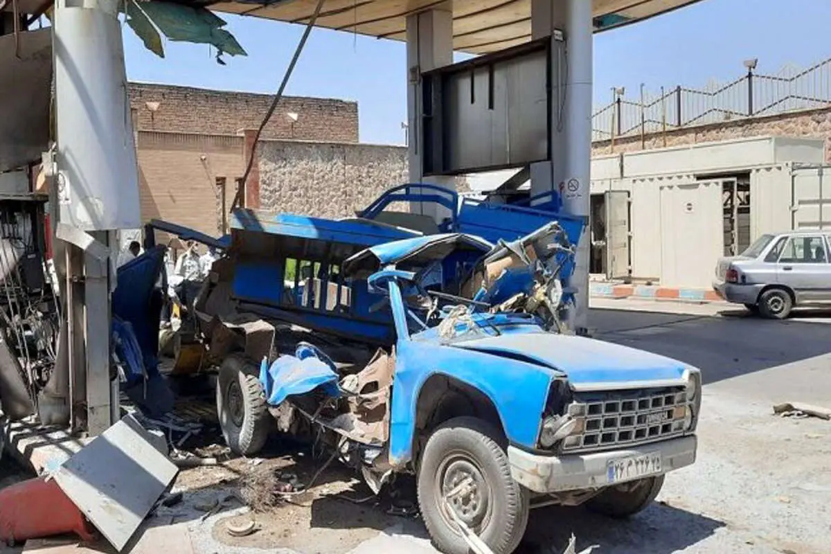 انفجار جایگاه سوخت در پی طوفان کهگیلویه