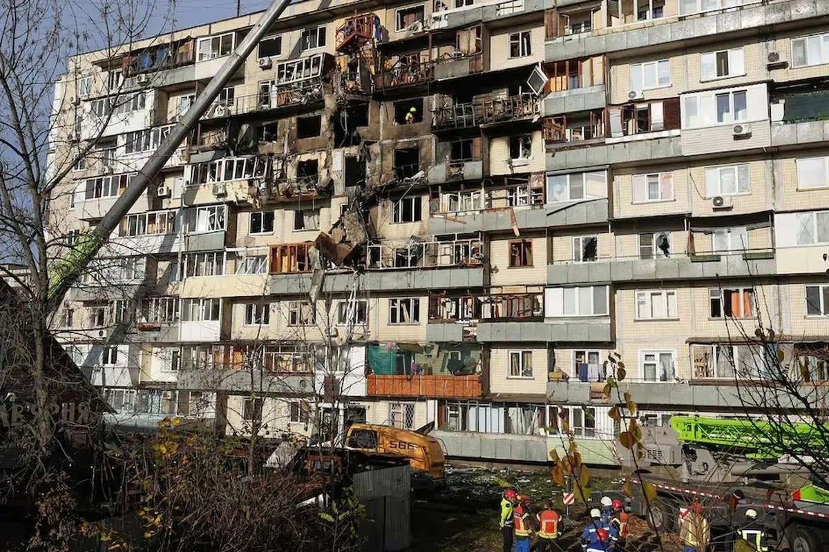 اصلاحات زلنسکی زیر آتش پوتین/ مذاکره آمریکا و روسیه در ابوظبی