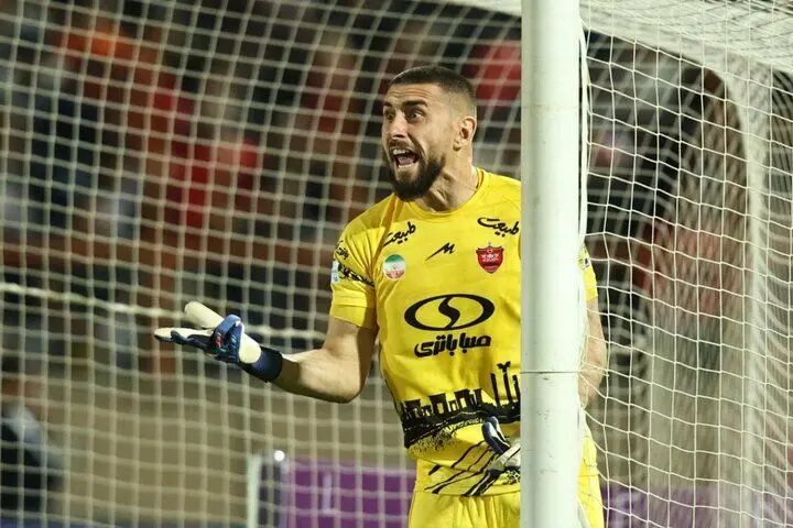 پرسپولیس و دروازه بان خارجی دنبال توافق