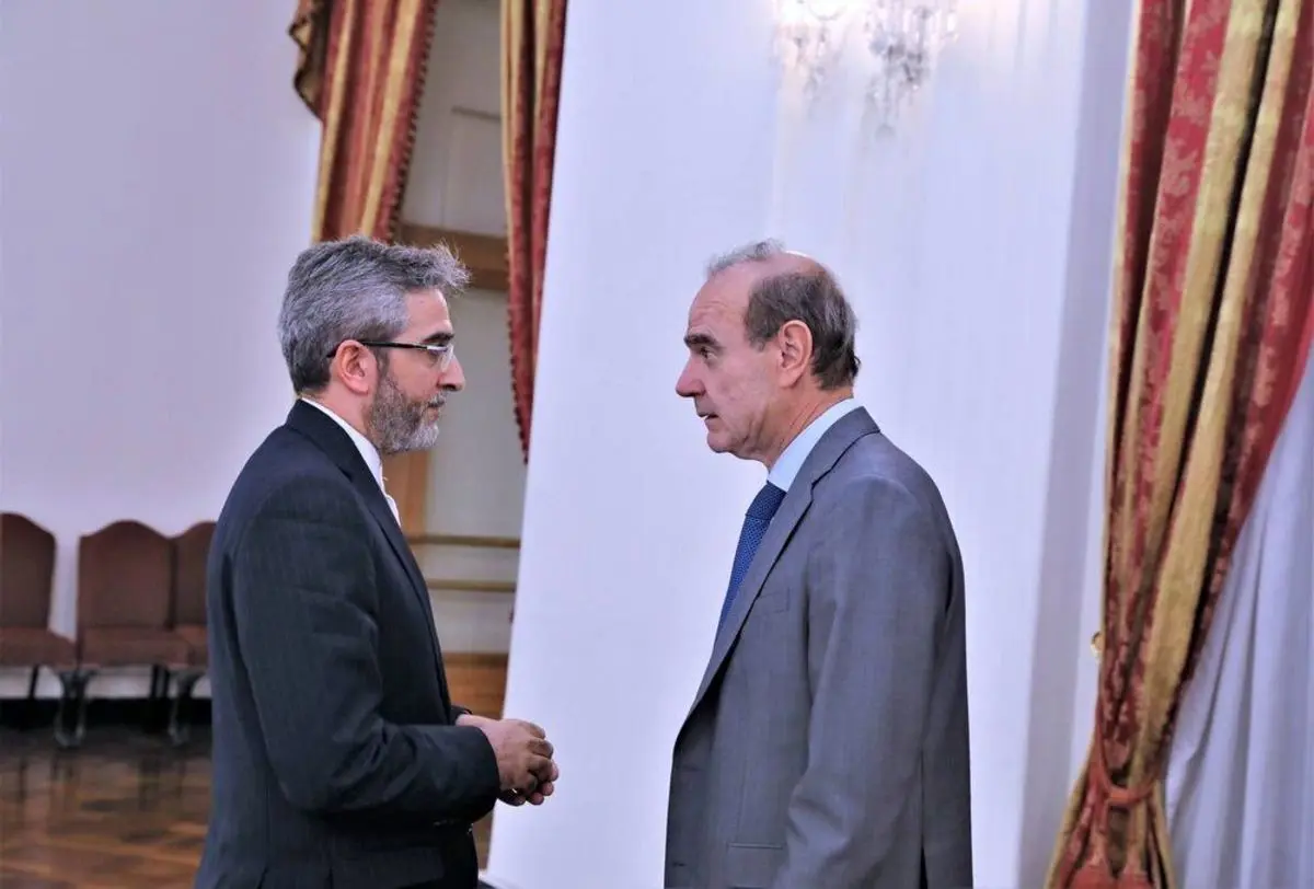 مجری صداوسیما: غرب پیش نویس ۶ ماه قبل را روی میز گذاشته!