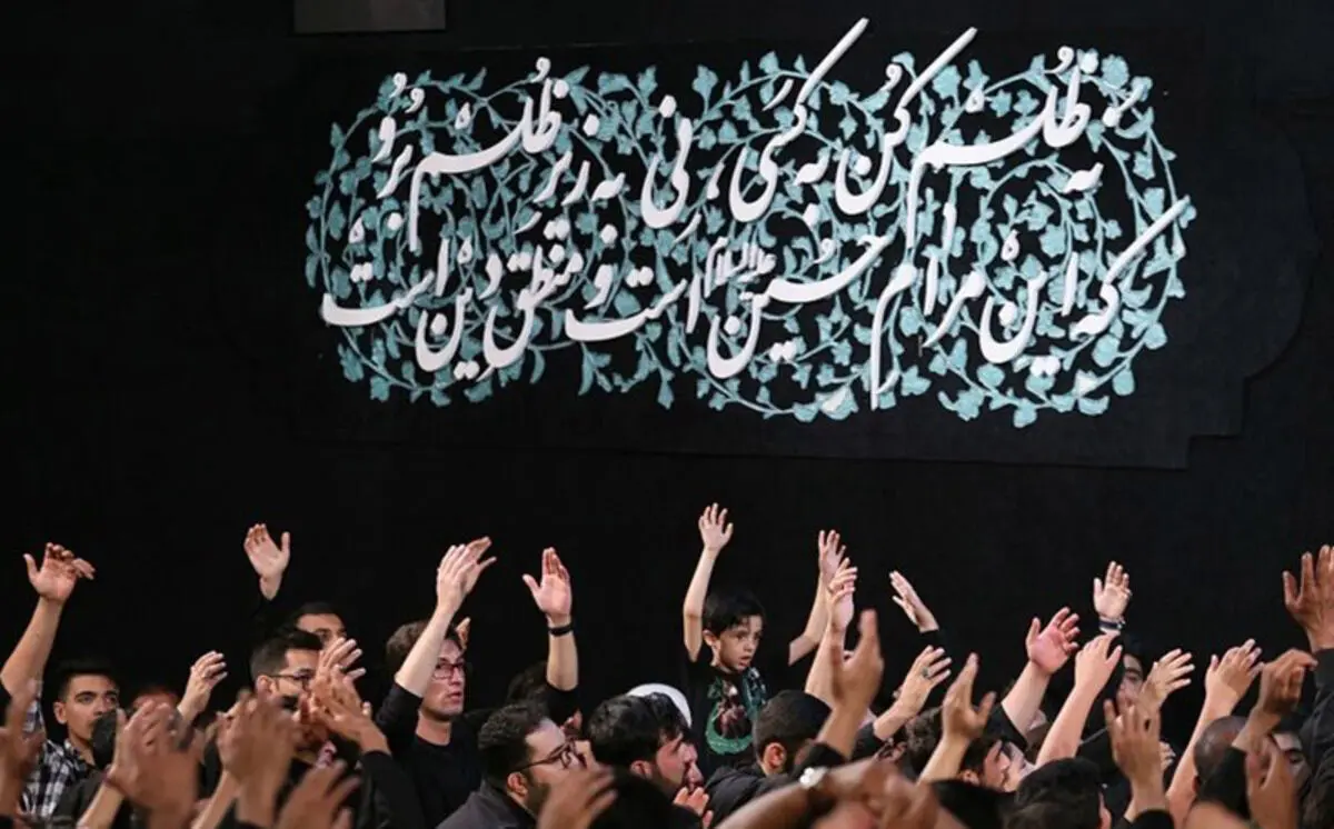 روزنامه اصولگرا: هیئت عزاداری اگر سیاسی نباشد، اصالتش مخدوش است