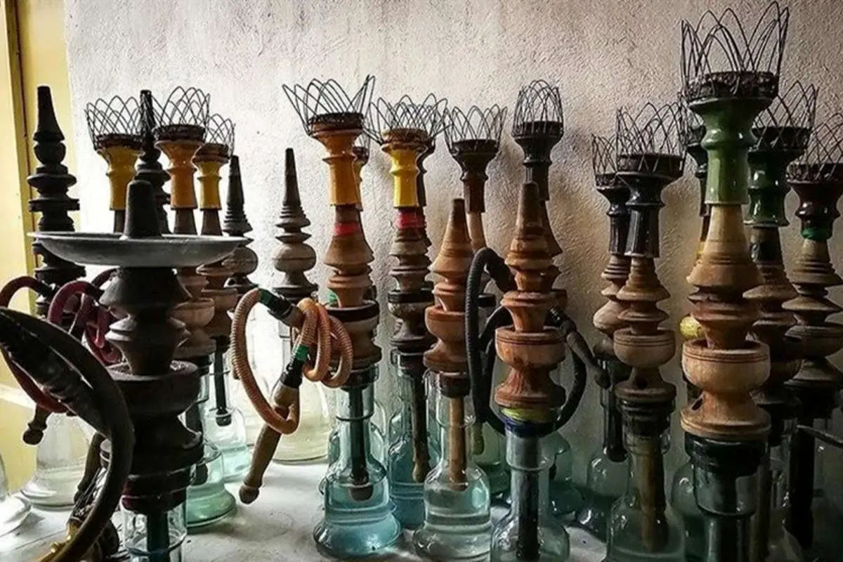 گشتزنی برای جمع آوری قلیان از حاشیه زایندهرود