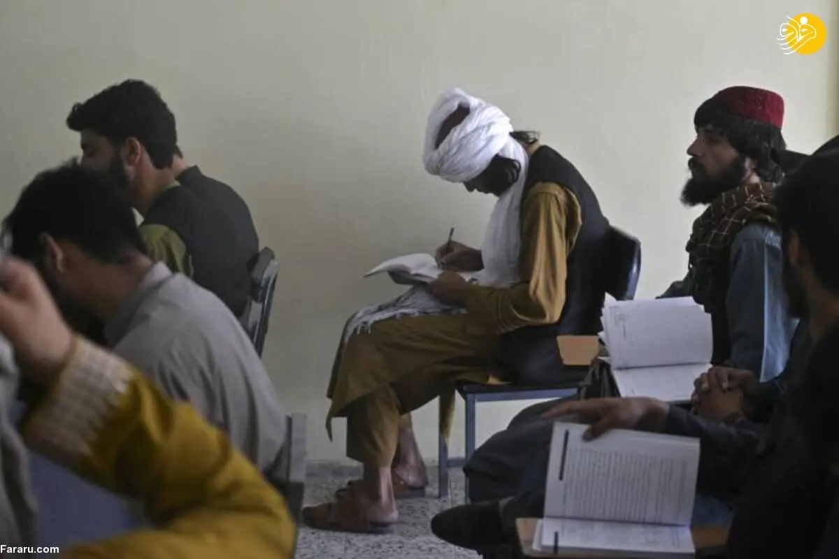 (تصاویر) جنگجویان طالبان دانشجو شدند!