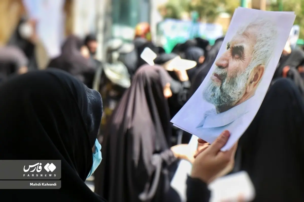 (تصاویر) راهپیمایی همدانی‌ها در حمایت از شهید همدانی