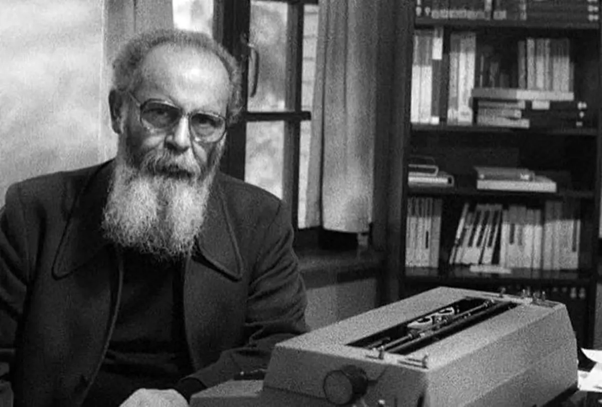 (ویدئو) وقتی غلامرضا تختی به دیدار هوشنگ ابتهاج رفت