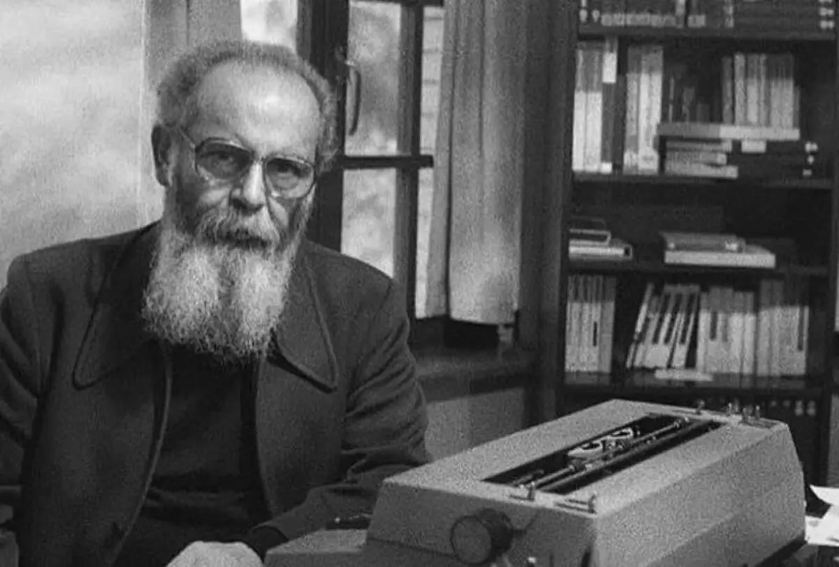 (ویدئو) وقتی غلامرضا تختی به دیدار هوشنگ ابتهاج رفت