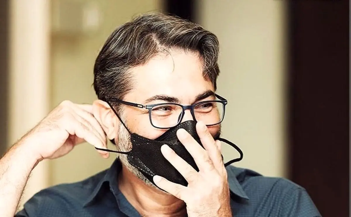(ویدئو) وقتی پارسا پیروزفر ماسکش را در سالن سینما درآورد