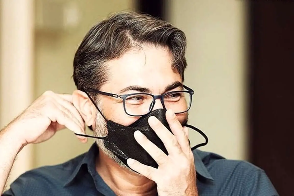(ویدئو) وقتی پارسا پیروزفر ماسکش را در سالن سینما درآورد