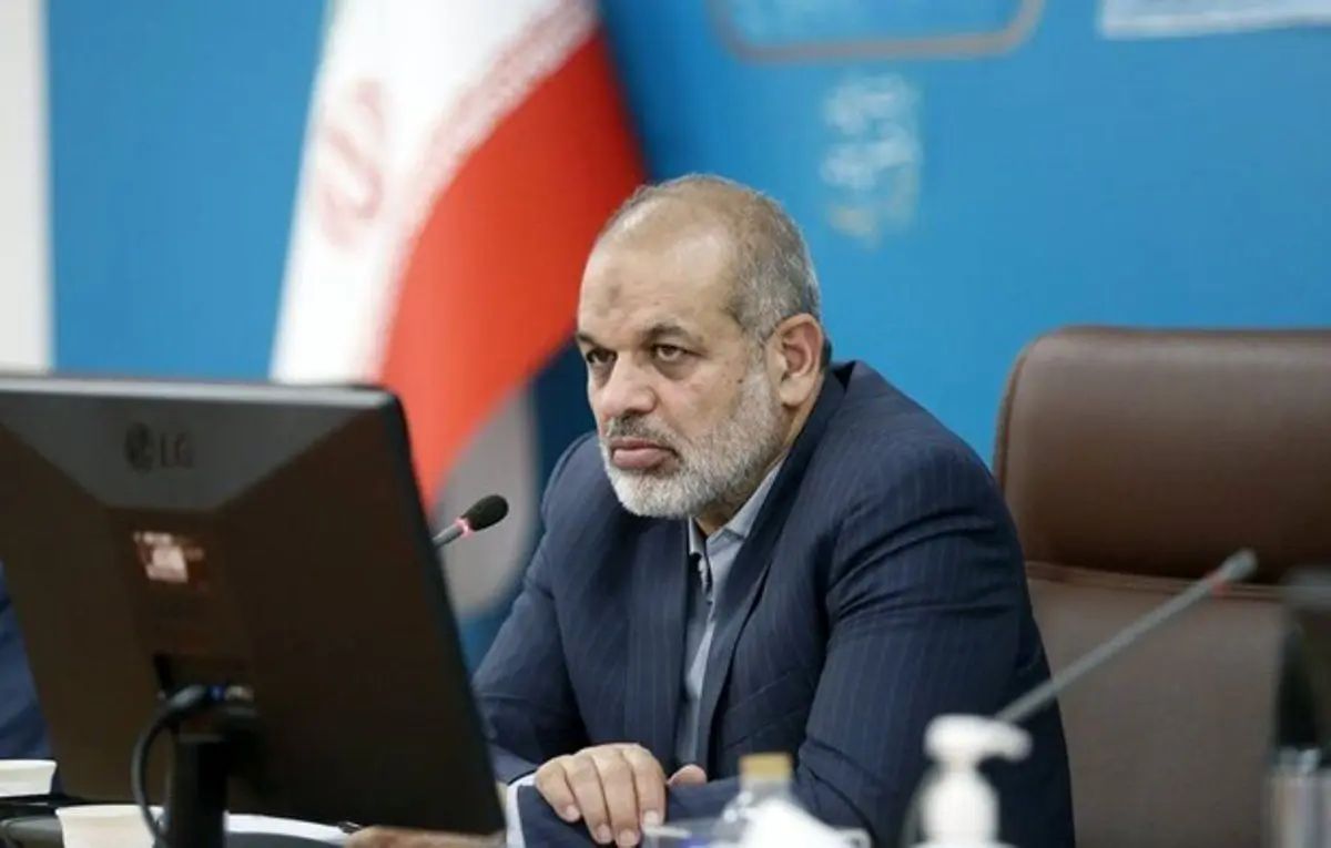 وزیر کشور: افسرده بودن جامعه ایران یک حرف بی‌ربط است