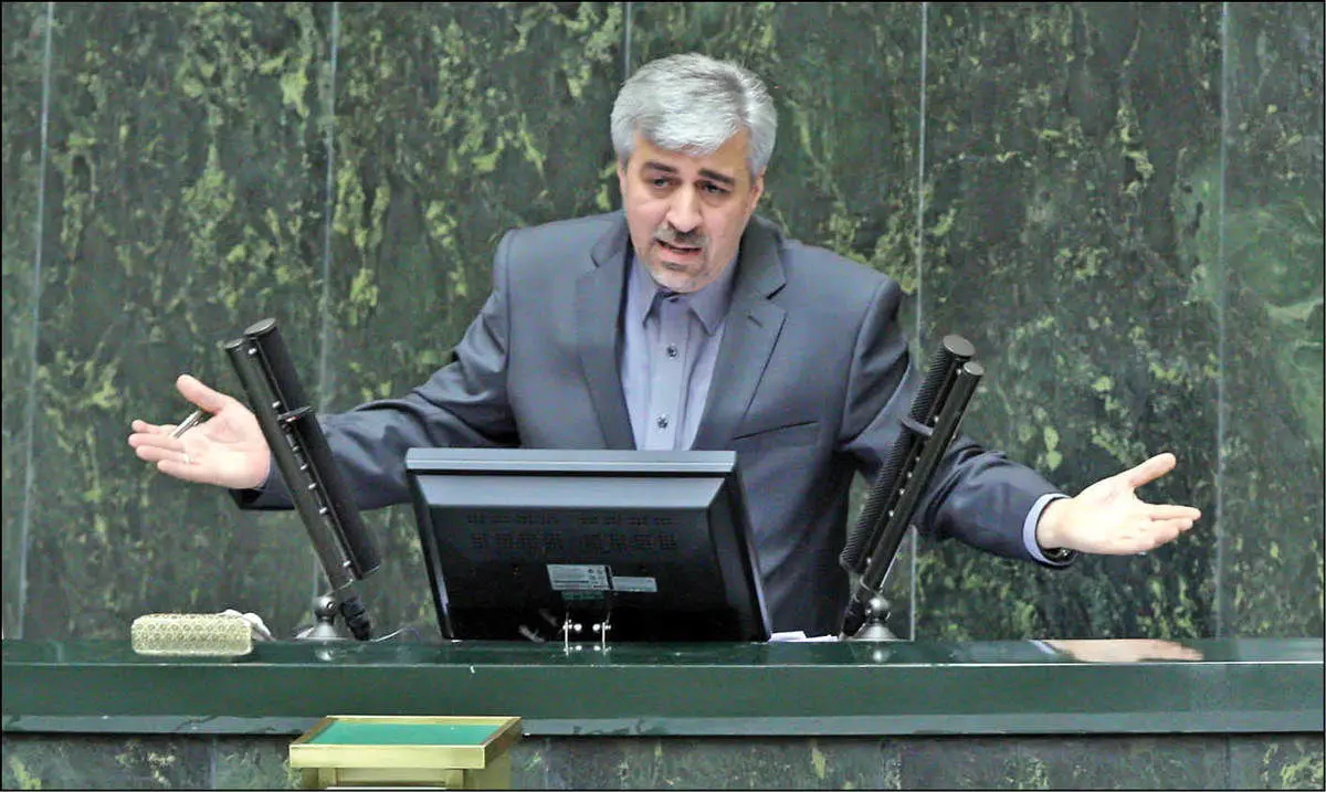 کارت زرد مجلس به وزیر ورزش و جوانان