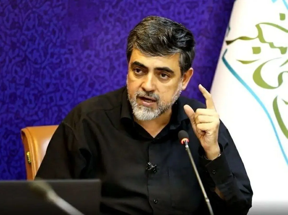 «در برخی ادارات، کارمندان از صبح تا شب باهم‌ بگو و بخند دارند»