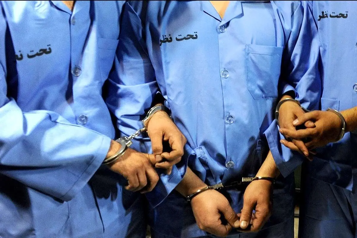 ۶۷ سال زندان و ۵۱۸ ضربه شلاق مجازات راهزنی در پوشش پلیس نامحسوس