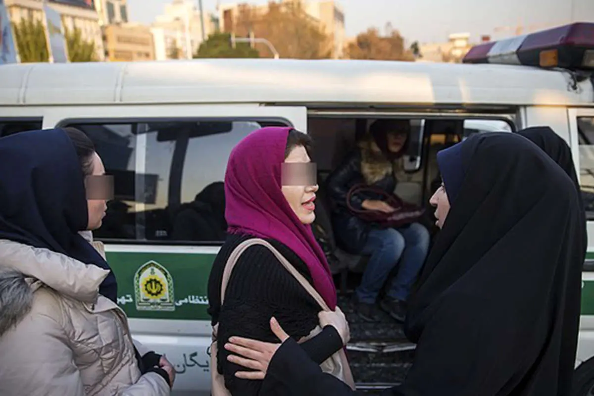 فارس: بدحجابی، سن بلوغ کودکان را کاهش داده است