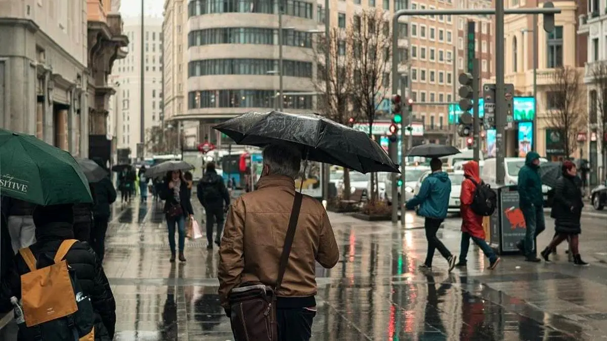 هشدار؛ آب باران دیگر برای نوشیدن مناسب نیست